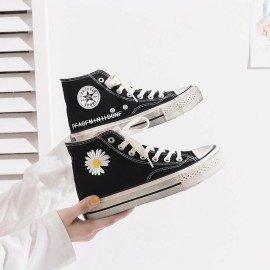 Women Classic Canvas Daisy Pattern Collocation Black Sneakers