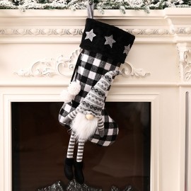 2Pcs Christmas Decoration Stockings Heart Pattern Plush Plaid Xmas Socks Dwarf Gift Socks for Children Festival Party Decor Socks