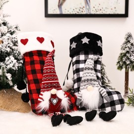 2Pcs Christmas Decoration Stockings Heart Pattern Plush Plaid Xmas Socks Dwarf Gift Socks for Children Festival Party Decor Socks
