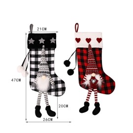2Pcs Christmas Decoration Stockings Heart Pattern Plush Plaid Xmas Socks Dwarf Gift Socks for Children Festival Party Decor Socks